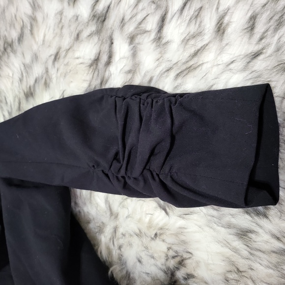 WOMENS BLACK BLAZER BY NEW DIRECTIONS SIZE S. EXCELLENT CONDITION - Picture 5 of 9